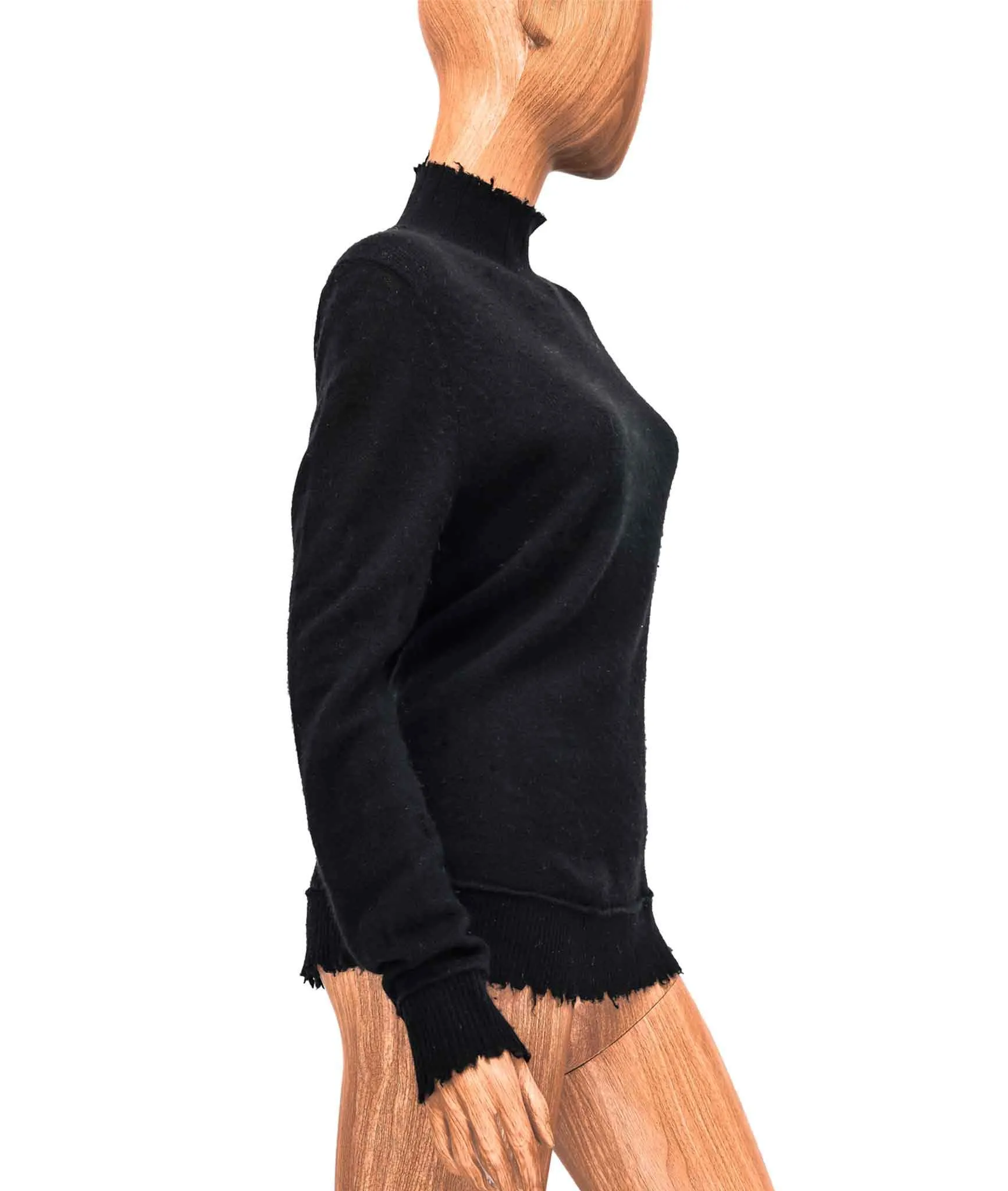 Lightweight Cashmere Top with Fray Hem Sweater